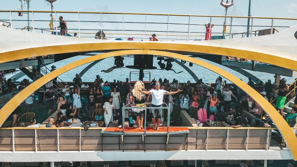 Megastar Cruise Tekne Turu