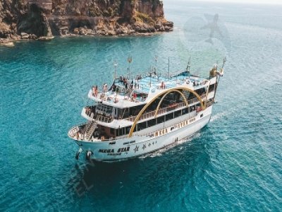 Megastar Cruise Boat Tour